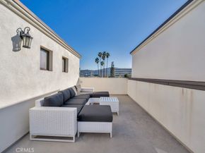 10832 W Riverton Court, Toluca Lake CA 91602