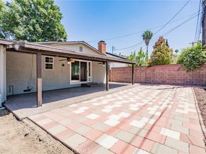 7247 Donna Ave, Reseda CA 91335