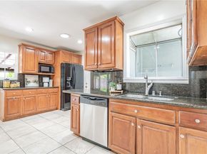7247 Donna Ave, Reseda CA 91335