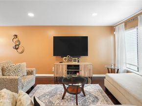 11401 Berendo Avenue 6, Los Angeles CA 90044