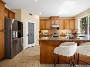 8501 Browns Creek Ln, Canoga Park CA 91304
