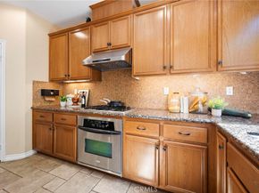8501 Browns Creek Ln, Canoga Park CA 91304