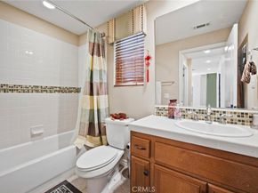 8501 Browns Creek Ln, Canoga Park CA 91304