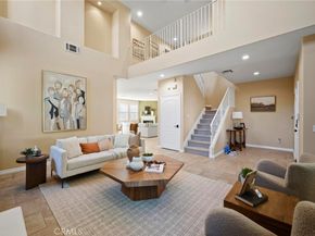 8501 Browns Creek Ln, Canoga Park CA 91304