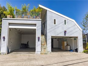 124 N Naomi, Burbank CA 91505