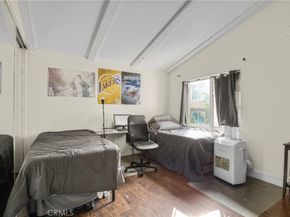 7300 Lennox Avenue J5, Van Nuys CA 91405