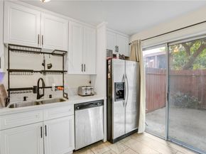 7300 Lennox Avenue J5, Van Nuys CA 91405