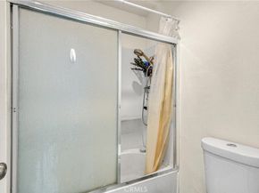 7300 Lennox Avenue J5, Van Nuys CA 91405