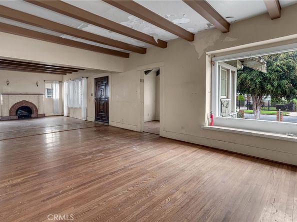 1021 W 48th, Los Angeles CA 90037