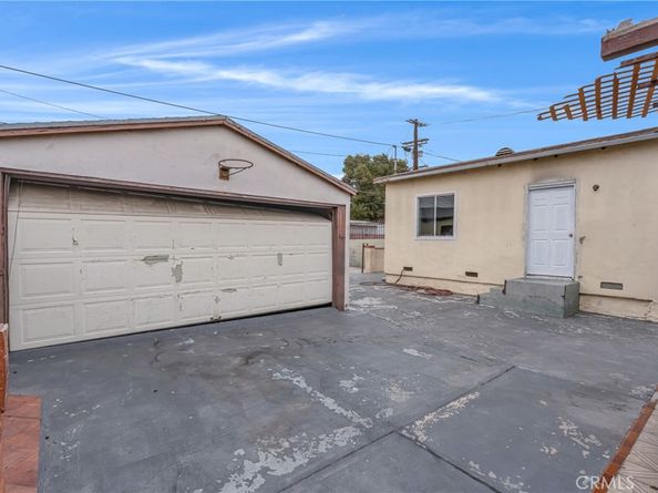 1021 W 48th, Los Angeles CA 90037