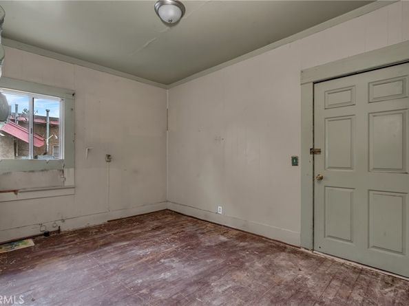 1021 W 48th, Los Angeles CA 90037