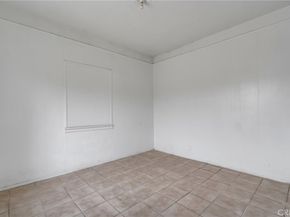 1021 W 48th, Los Angeles CA 90037