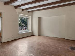 1021 W 48th, Los Angeles CA 90037