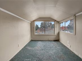 1021 W 48th, Los Angeles CA 90037