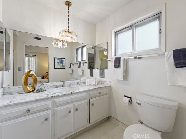 3561 Fela, Long Beach CA 90808