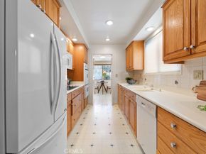 3561 Fela, Long Beach CA 90808