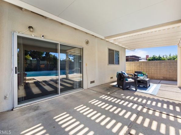 3561 Fela, Long Beach CA 90808