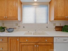 3561 Fela, Long Beach CA 90808