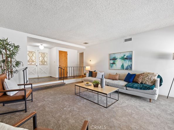 3561 Fela, Long Beach CA 90808