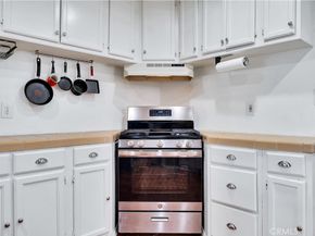 5864 Bonsallo Avenue, Los Angeles CA 90044