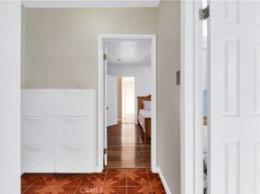 5864 Bonsallo Avenue, Los Angeles CA 90044