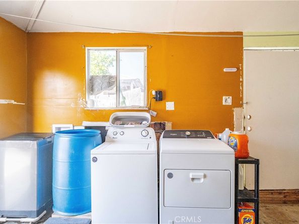 5864 Bonsallo Avenue, Los Angeles CA 90044