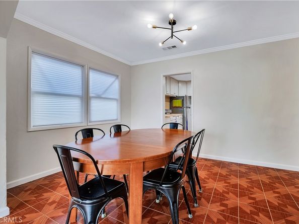 5864 Bonsallo Avenue, Los Angeles CA 90044