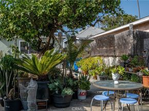 5864 Bonsallo Avenue, Los Angeles CA 90044
