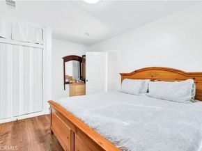 5864 Bonsallo Avenue, Los Angeles CA 90044