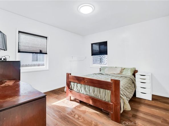 5864 Bonsallo Avenue, Los Angeles CA 90044