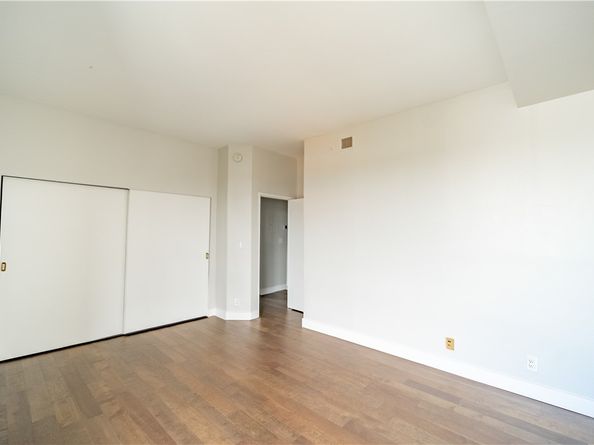 1310 E Ocean Boulevard 507, Long Beach CA 90802