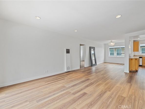 1273 E Appleton Street 4, Long Beach CA 90802