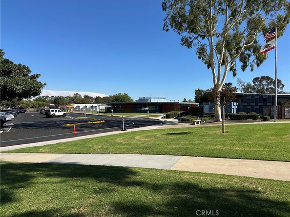 311 Vista Suerte, Newport Beach CA 92660