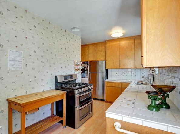 6611 DENNY Avenue, North Hollywood CA 91606