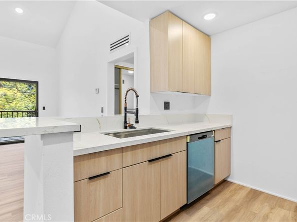 4210 Via Arbolada 317, Los Angeles CA 90042