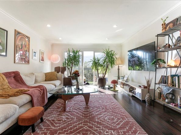 2940 N Verdugo Road 305, Glendale CA 91208