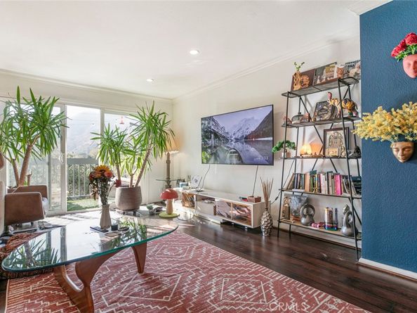 2940 N Verdugo Road 305, Glendale CA 91208