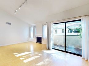 10504 Sunland Blvd Boulevard 5, Sunland CA 91040