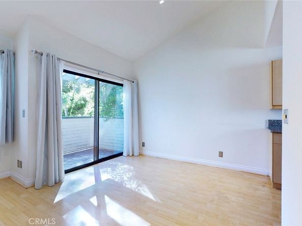 10504 Sunland Blvd Boulevard 5, Sunland CA 91040