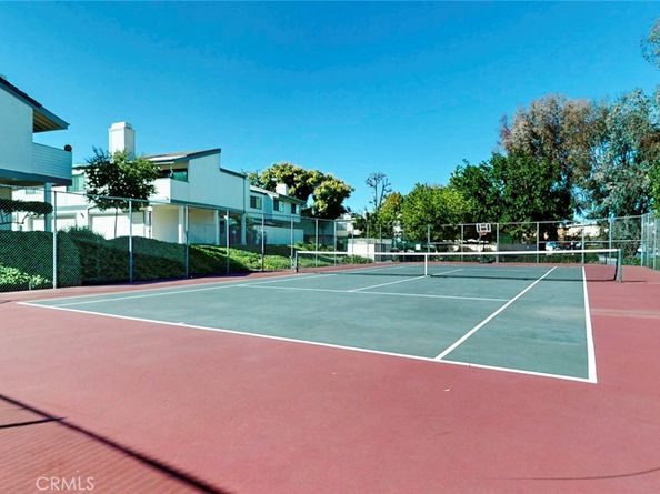 10504 Sunland Blvd Boulevard 5, Sunland CA 91040