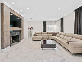 1824 Crestmont Court, Glendale CA 91208