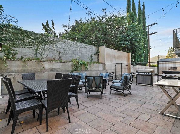 1824 Crestmont Court, Glendale CA 91208