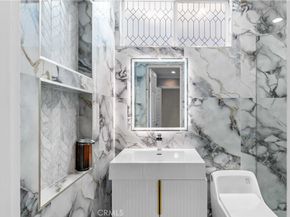 1824 Crestmont Court, Glendale CA 91208