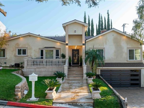 1824 Crestmont Court, Glendale CA 91208