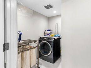 1824 Crestmont Court, Glendale CA 91208