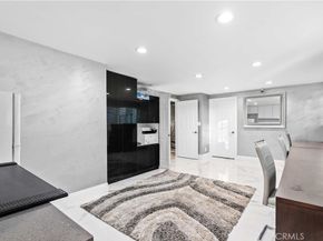 1824 Crestmont Court, Glendale CA 91208