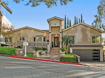 1824 Crestmont Court