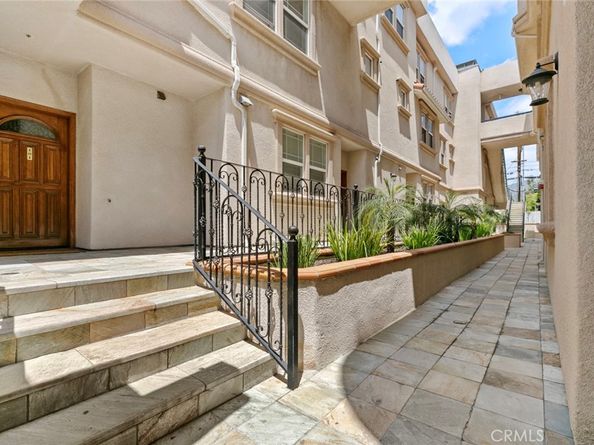 333 Milford Street 105, Glendale CA 91203