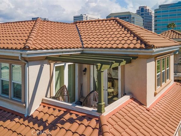 333 Milford Street 105, Glendale CA 91203