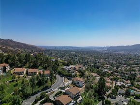 1218 E Tujunga Avenue, Burbank CA 91501
